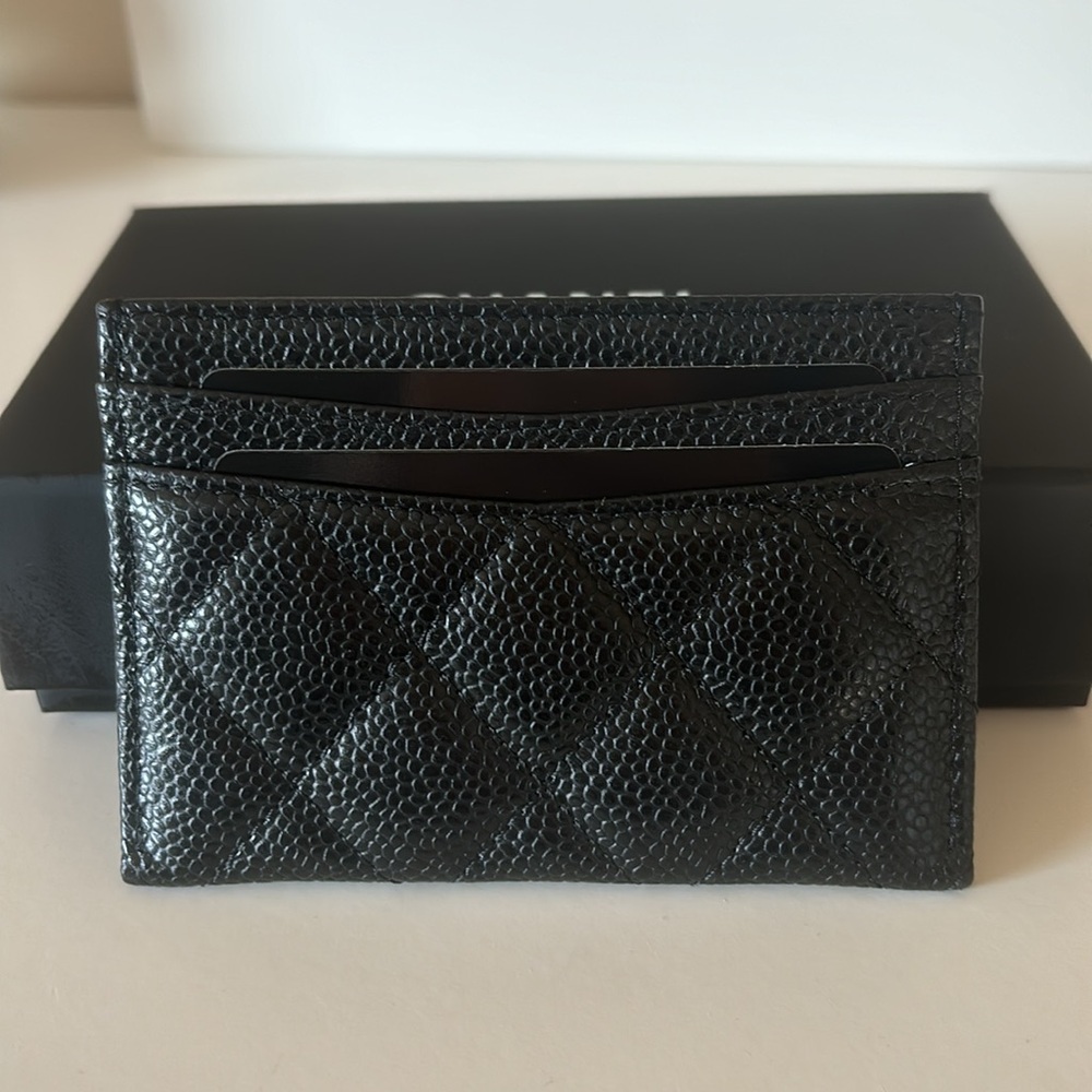 Chanel card holder - Picture 3 of 5